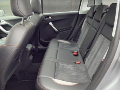 Miniature-image-Peugeot 2008 1.6 BlueHDi 100 Crossway