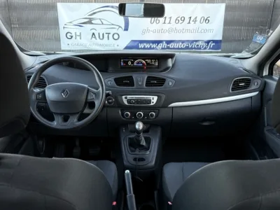 Miniature-image-Renault Scenic III 1.2 TCE 115 ch authentique