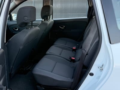 Miniature-image-Renault Scenic III 1.2 TCE 115 ch authentique