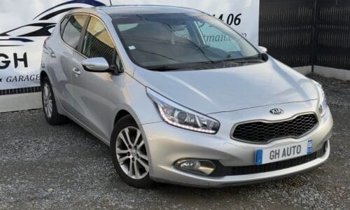 Kia CEE'D 1.6 CRDi 128 ch Active / Toit ouvrant