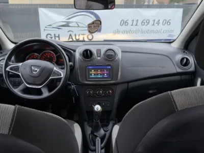 Miniature-image-Dacia Sandero 1.5 dCi 90 ch Stepway