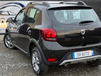 Miniature-image-Dacia Sandero 1.5 dCi 90 ch Stepway