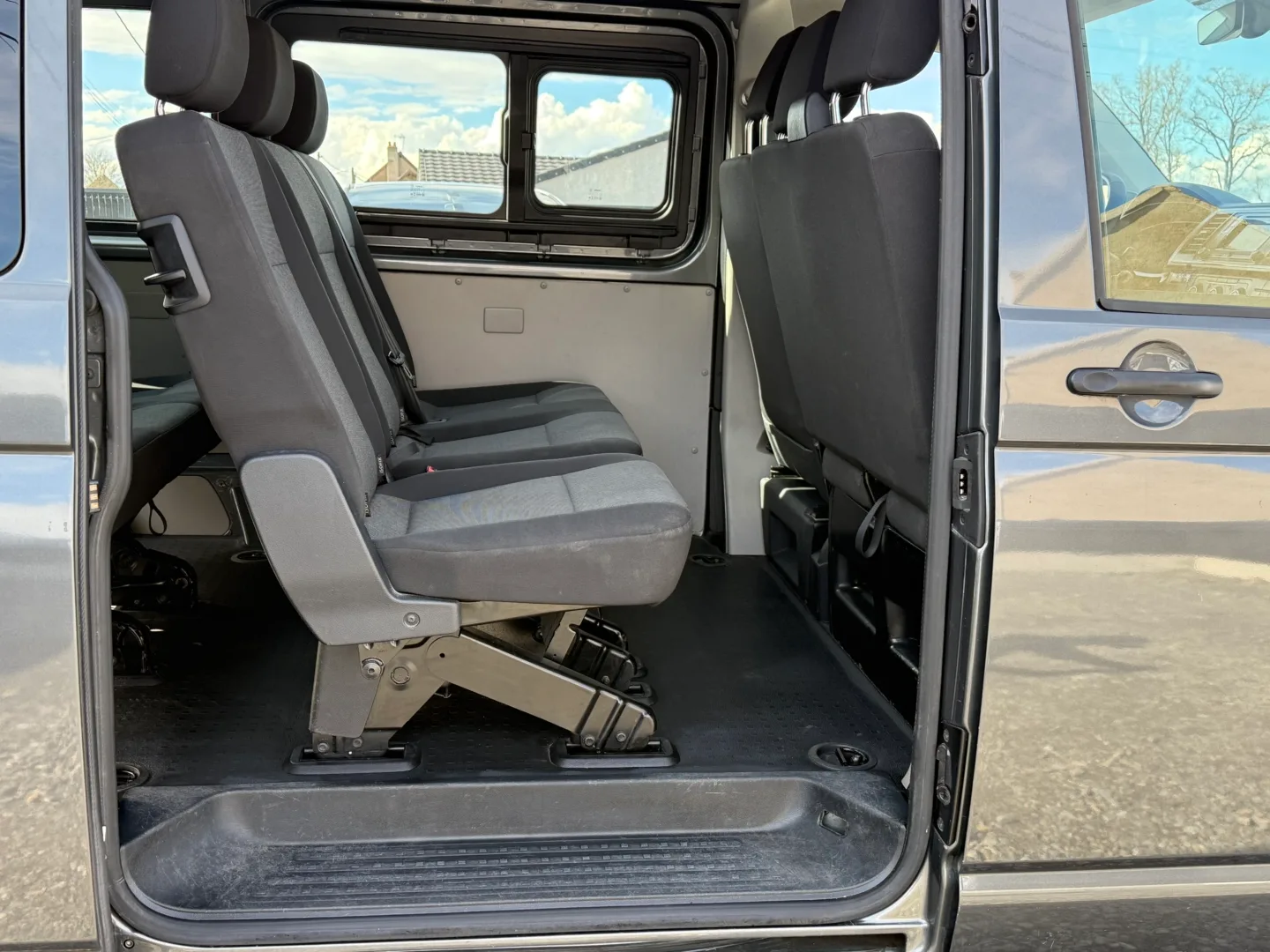 Galerie-image-Volkswagen Multivan 2.0 TDI 150 ch Motion monospace