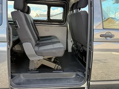 Miniature-image-Volkswagen Multivan 2.0 TDI 150 ch Motion monospace