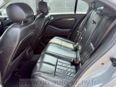 Miniature-image-Jaguar S-TYPE 3.0 V6 238 CH CLASSIQUE A