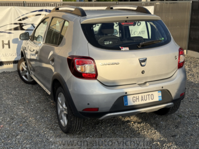 Miniature-image-Dacia Sandero 1.5 dCi 90ch FAP Stepway PRESTIGE Berline