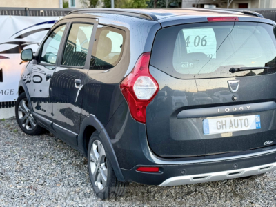Miniature-image-Dacia Lodgy TCe 115 Stepway Monospace 7 places