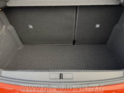 Miniature-image-Opel Corsa (6) 1.2 75ch Edition Berline Orange